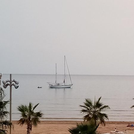 Molo Di Levante - Rent Apartment Marina di Ragusa Extérieur photo