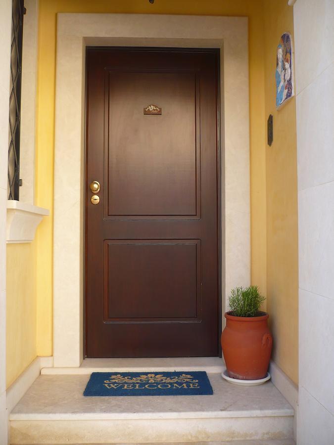 Molo Di Levante - Rent Apartment Marina di Ragusa Extérieur photo