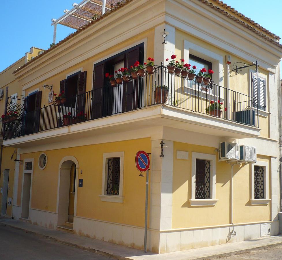 Molo Di Levante - Rent Apartment Marina di Ragusa Extérieur photo
